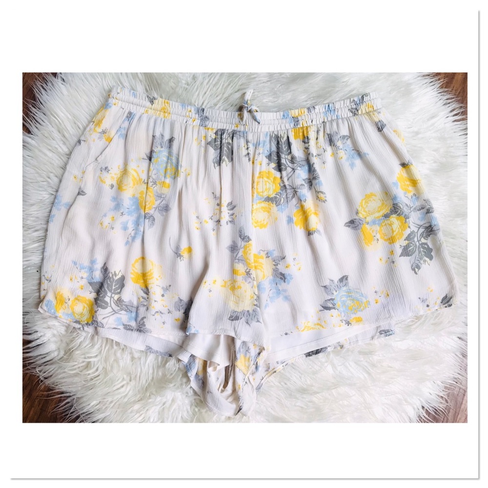 Torrid Gauze Floral Shorts Off White Yellow Plus Size 3X